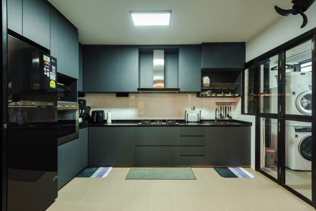 dark coloured kitchen