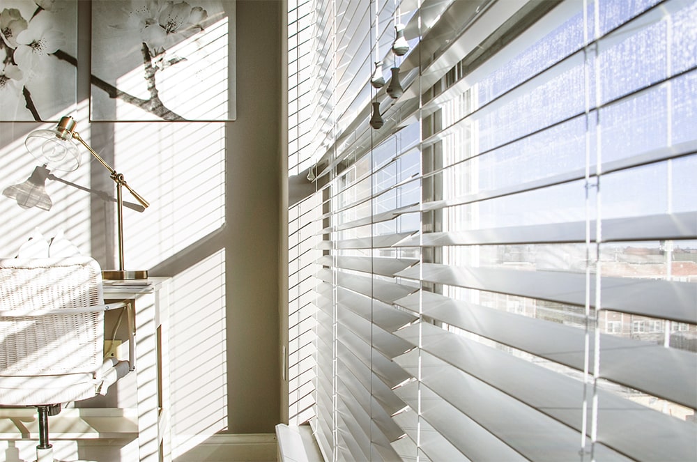 curtains and blinds header